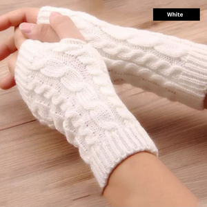 WOOLEN GLOVES